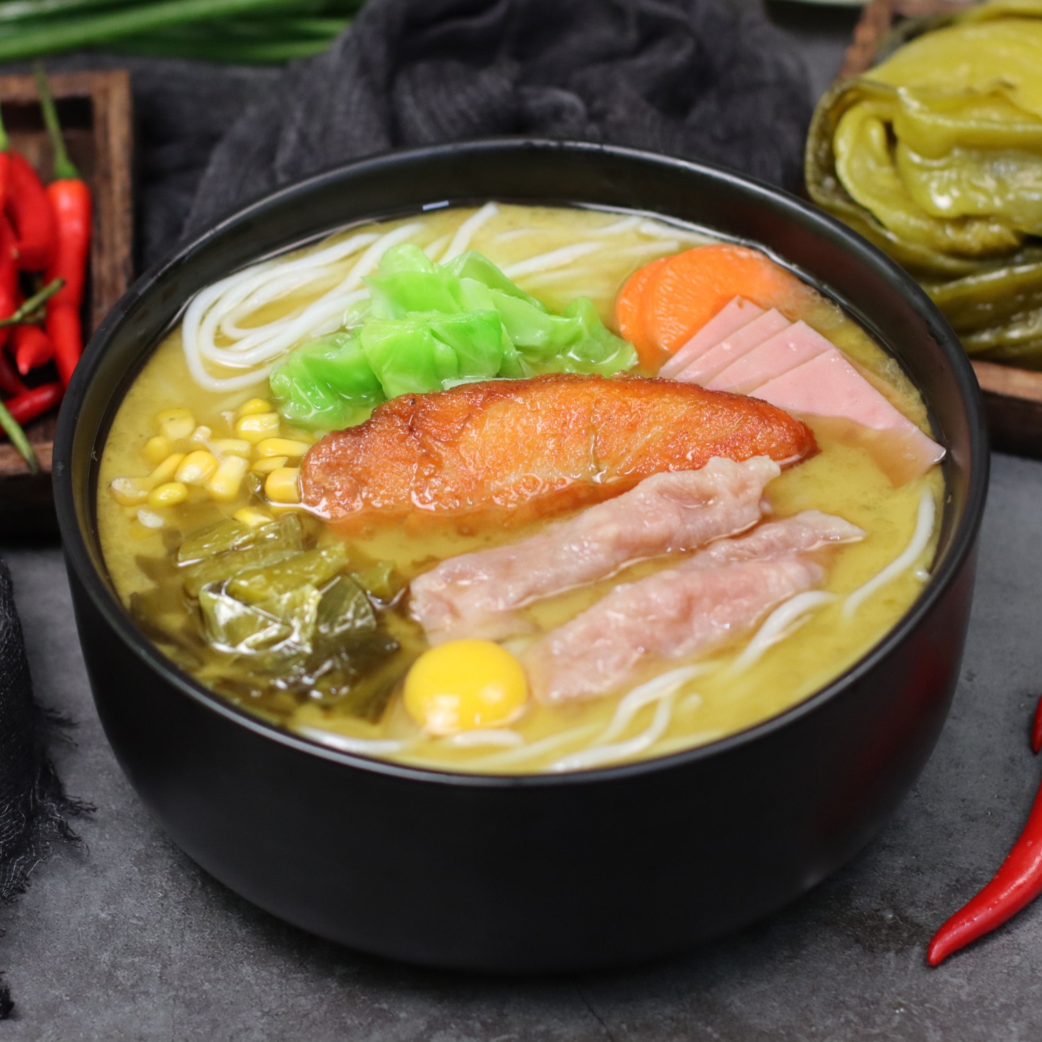 生产过程和检测过程全部一体化、管道化，食料均不与外界接触