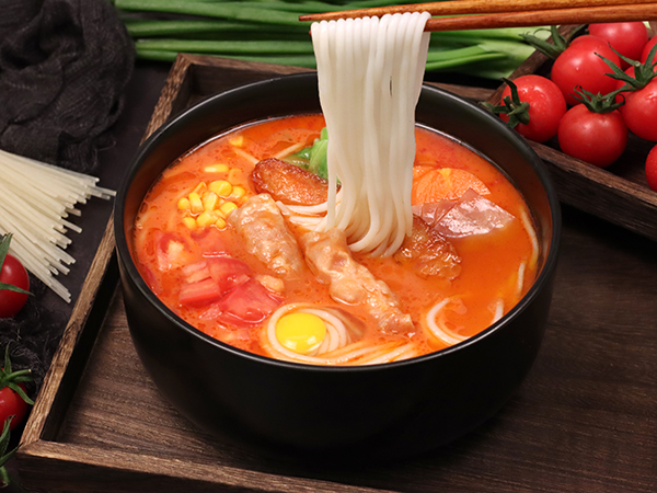 济宁康德食品”生产车间是无菌化车间，整个生产和检验都严格执行《国家食品安全法》，从而保证了产品质量安全、稳定、可靠产品咨询热线：0537-3630366