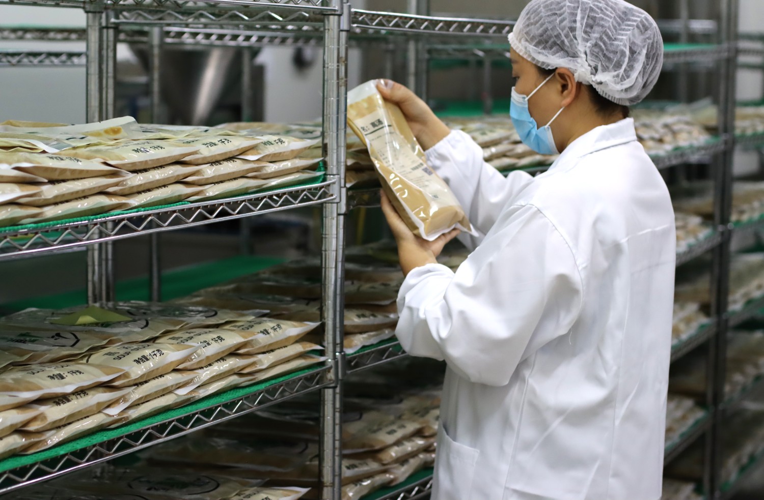 康德食品麻辣口味操作视频-公司提供贴牌定制,免费送技术的服务,开店无需大厨,简易操作,快速标准化出餐